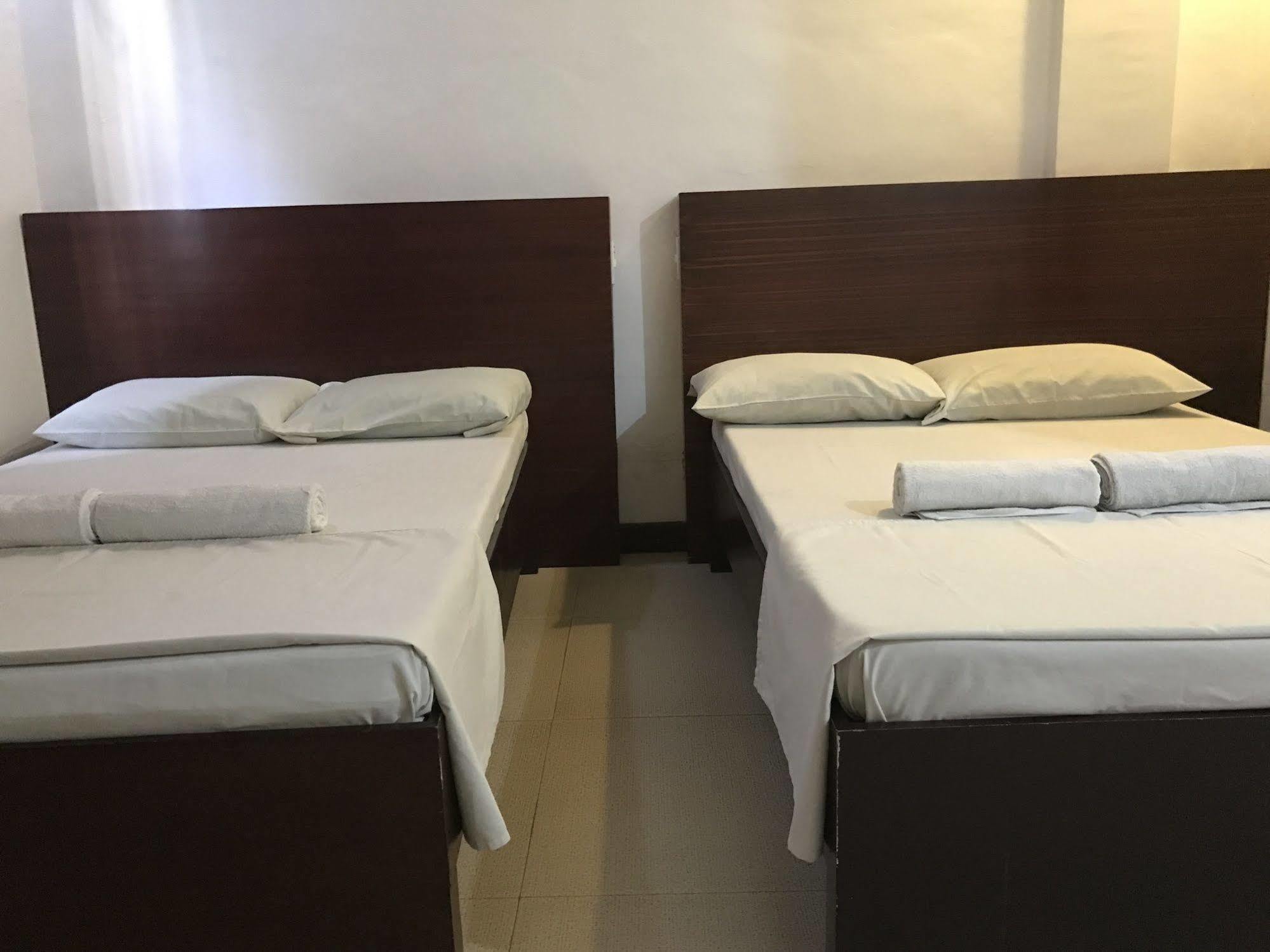 Ziur Inn Laoag Dış mekan fotoğraf