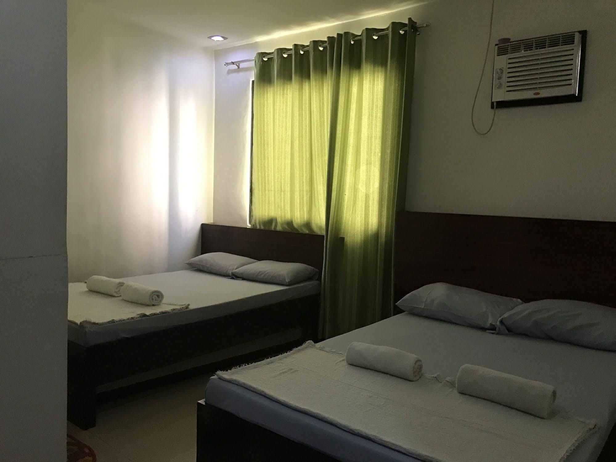 Ziur Inn Laoag Dış mekan fotoğraf